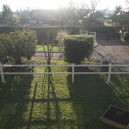 Le Pressoir Appartement Beaumesnil  Buitenkant foto